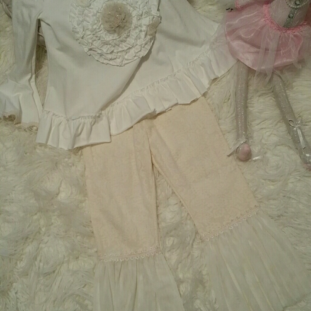 SOLD. Frilly Frocks sz.7 Nwt - Picture 2 of 2